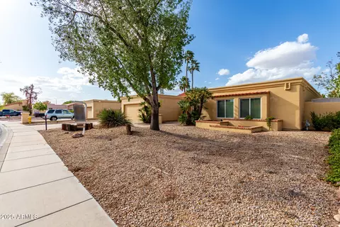 2646 E Leonora St, Mesa, AZ 85213 photo 3
