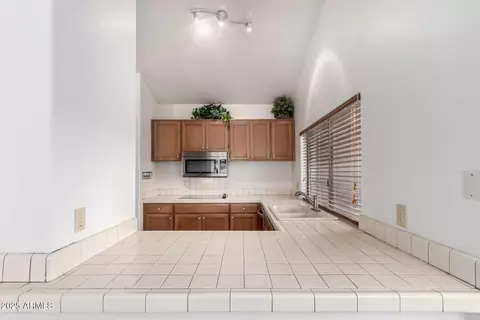 2646 E Leonora St, Mesa, AZ 85213 photo 10
