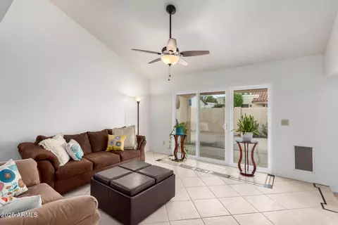 2646 E Leonora St, Mesa, AZ 85213 photo 7