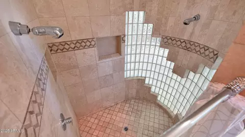 Bath - 1514 Eugie Ave, Phoenix, AZ 85022 photo 1 of 10
