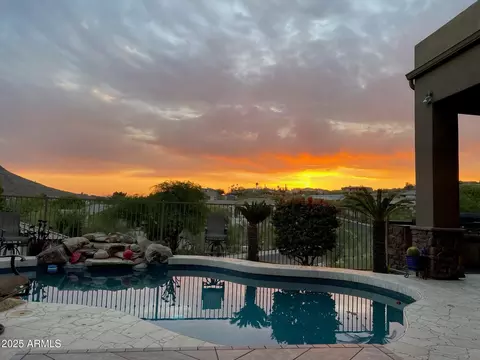 Exterior - 1514 Eugie Ave, Phoenix, AZ 85022 photo 6 of 10