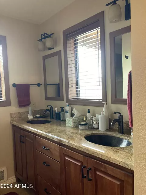 Bath - 5998 W Arroyo Way, Pine, AZ 85544 photo 1 of 4