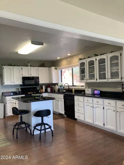 Kitchen - 5998 W Arroyo Way, Pine, AZ 85544 photo 1 of 4