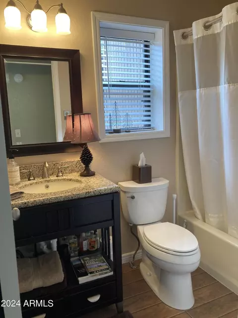 Bath - 5998 W Arroyo Way, Pine, AZ 85544 photo 3 of 4