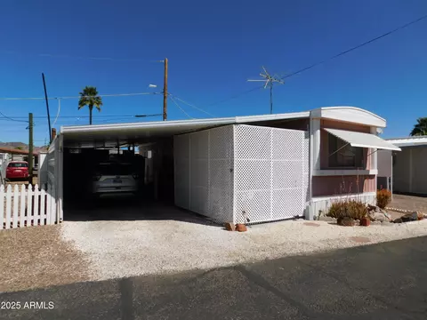 925 N Plaza Dr #24, Apache Junction, AZ 85120