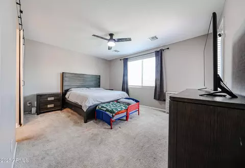Bedroom - 3907 S 75th Dr, Phoenix, AZ 85043 photo 7 of 8