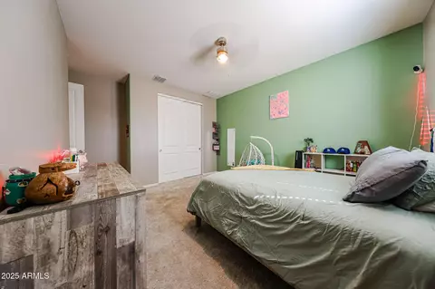 Bedroom - 3907 S 75th Dr, Phoenix, AZ 85043 photo 4 of 8