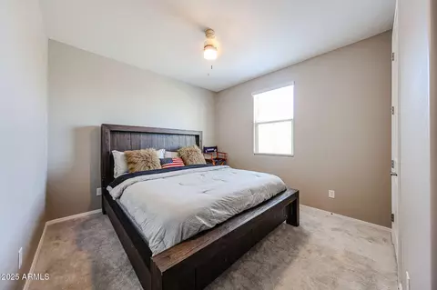 Bedroom - 3907 S 75th Dr, Phoenix, AZ 85043 photo 1 of 8