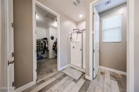 Entry Way - 3907 S 75th Dr, Phoenix, AZ 85043 photo 8 of 8