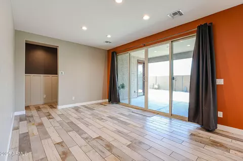 Living - 3907 S 75th Dr, Phoenix, AZ 85043 photo 2 of 5