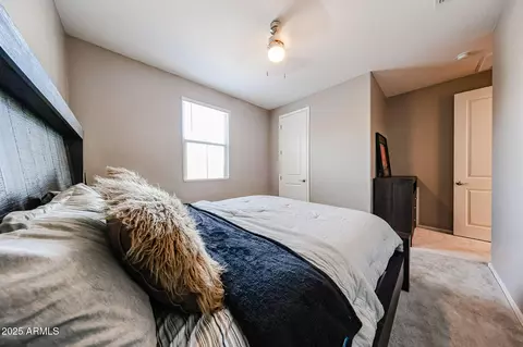 Bedroom - 3907 S 75th Dr, Phoenix, AZ 85043 photo 2 of 8