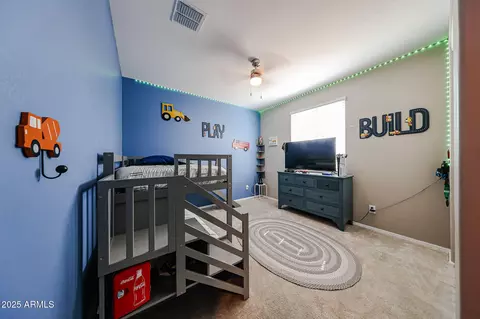 Bedroom - 3907 S 75th Dr, Phoenix, AZ 85043 photo 5 of 8