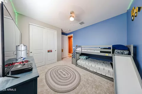 Bedroom - 3907 S 75th Dr, Phoenix, AZ 85043 photo 6 of 8