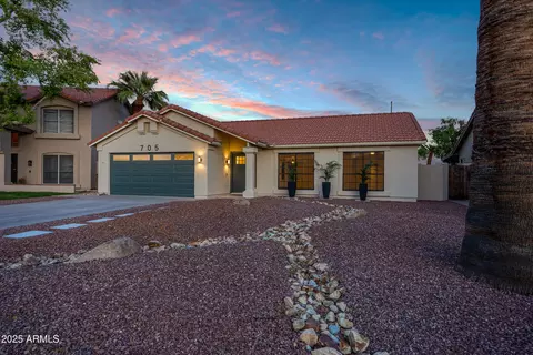 705 S Monterey St, Gilbert, AZ 85233