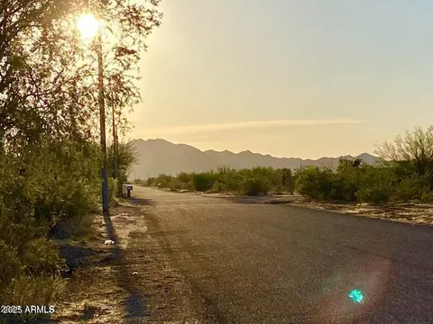 tbd W Huisatch Rd Lot B 125 Acres -- #-, Maricopa, AZ 85139