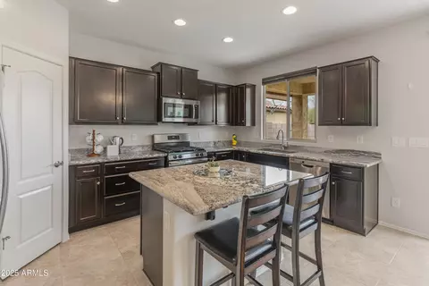 Kitchen - 608 E Pasaro Dr, Phoenix, AZ 85085 photo 3 of 4