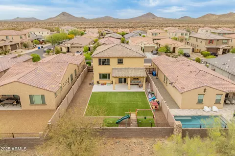 Exterior - 608 E Pasaro Dr, Phoenix, AZ 85085 photo 4 of 5