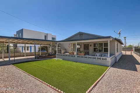 4518 N 8th Pl, Phoenix, AZ 85014
