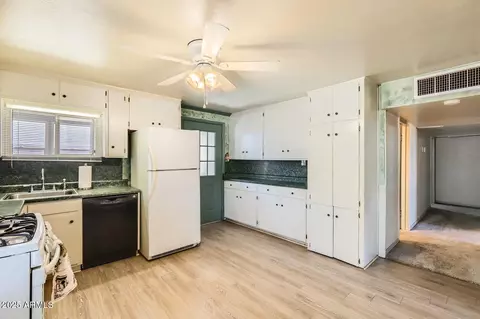 4518 N 8th Pl, Phoenix, AZ 85014 photo 7