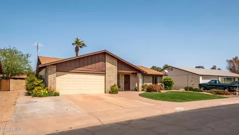 6320 W Eva St, Glendale, AZ 85302