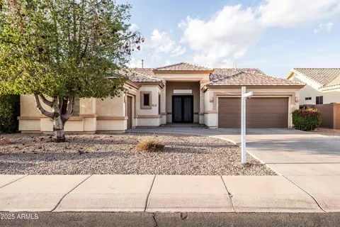 Exterior - 2830 Estrella Ct, Gilbert, AZ 85296 photo 12 of 19