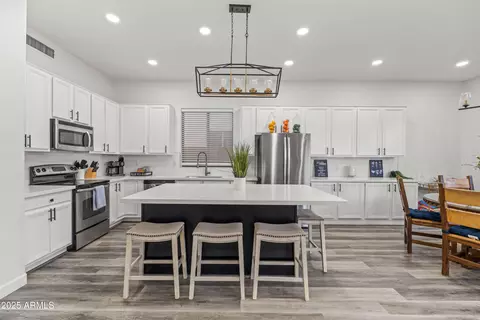 Kitchen - 2830 Estrella Ct, Gilbert, AZ 85296 photo 2 of 6