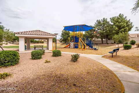 Exterior - 2830 Estrella Ct, Gilbert, AZ 85296 photo 18 of 19
