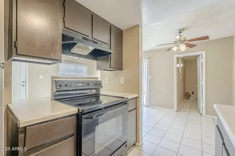 Kitchen - 4614 E Pueblo Ave, Phoenix, AZ 85040 photo 5 of 5