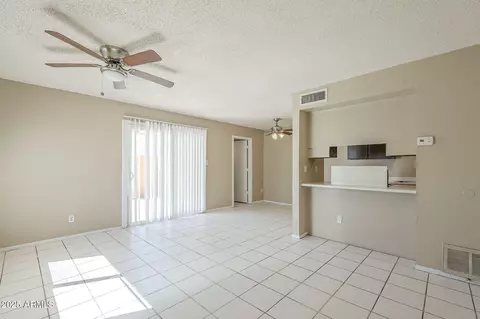 Living - 4614 E Pueblo Ave, Phoenix, AZ 85040 photo 2 of 6