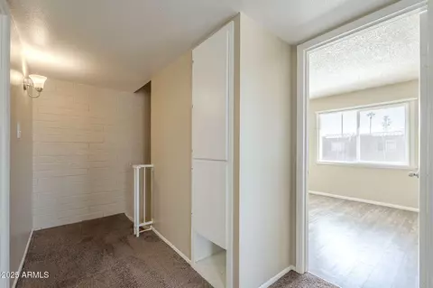 Entry Way - 4614 E Pueblo Ave, Phoenix, AZ 85040 photo 2 of 2