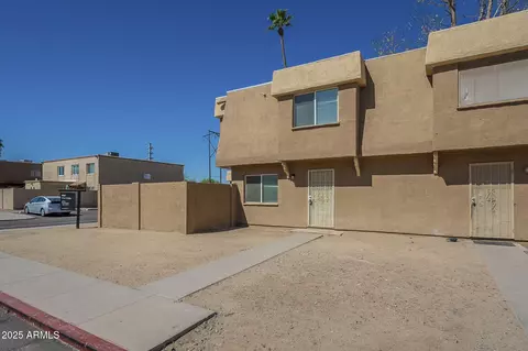 Exterior - 4614 E Pueblo Ave, Phoenix, AZ 85040 photo 2 of 5