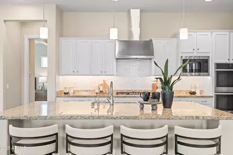 Kitchen - 3620 E Austin Dr, Gilbert, AZ 85296 photo 3 of 9