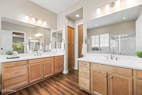 Bath - 3620 E Austin Dr, Gilbert, AZ 85296 photo 2 of 6