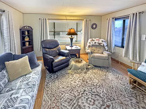 25 S 102nd St #73, Mesa, AZ 85208