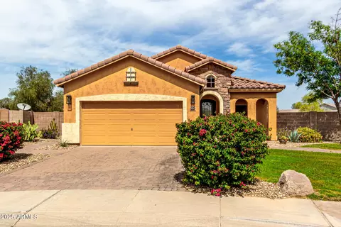 6405 S 50th Ln, Laveen, AZ 85339
