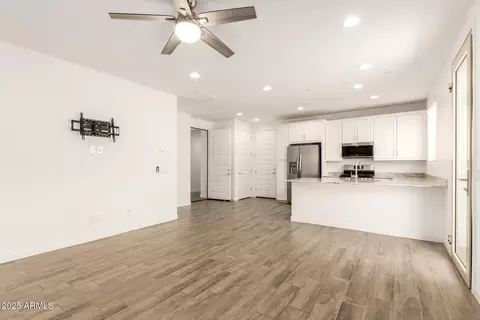 547 S Avocet St, Gilbert, AZ 85296 photo 9