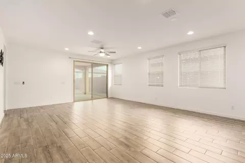547 S Avocet St, Gilbert, AZ 85296 photo 7