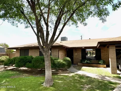 6714 N 41st Dr, Phoenix, AZ 85019 photo 2