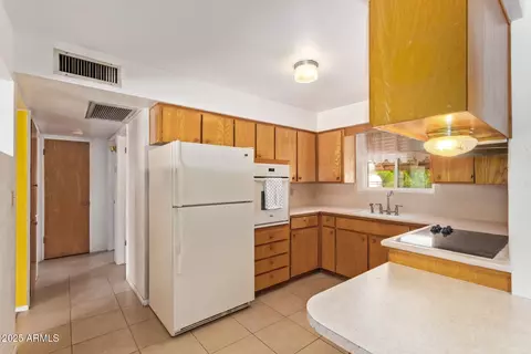 5445 E Dallas St, Mesa, AZ 85205 photo 9