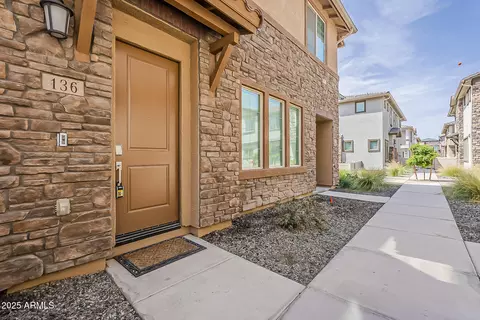 4100 S Pinelake Way #136, Chandler, AZ 85249