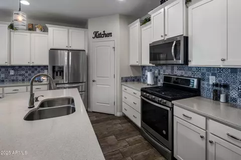 Kitchen - 11148 E Tumbleweed Ave, Mesa, AZ 85212 photo 2 of 6