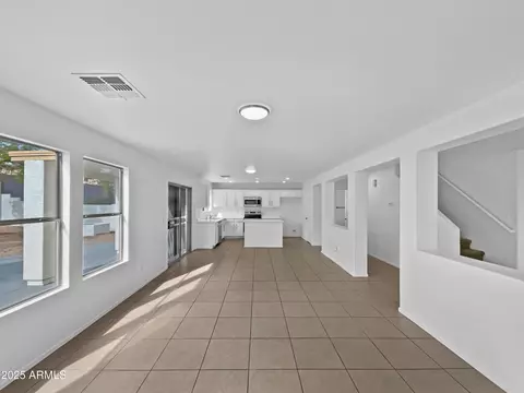 Living - 217 E Gwen St, Phoenix, AZ 85042 photo 4 of 5