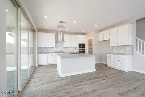 1571 E Tiffany Way, Gilbert, AZ 85298 photo 2