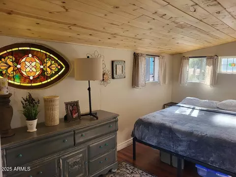 Bedroom - 484 W Cone Ln, Ash Fork, AZ 86320 photo 1 of 2
