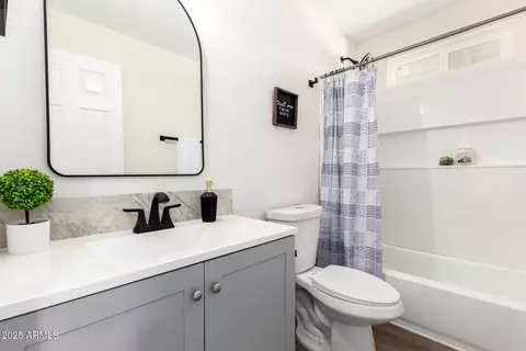 Bath - 1012 Estevan Ave, Apache Junction, AZ 85119 photo 2 of 2