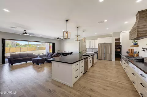 26112 N 7th Ave, Phoenix, AZ 85085