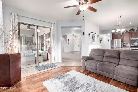 Entry Way - 9908 E Medina Ave, Mesa, AZ 85209 photo 3 of 4