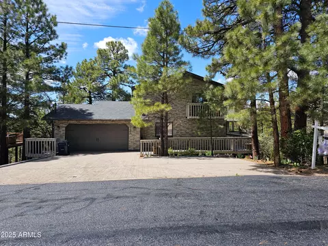 17860 S Silverlake Dr, Munds Park, AZ 86017