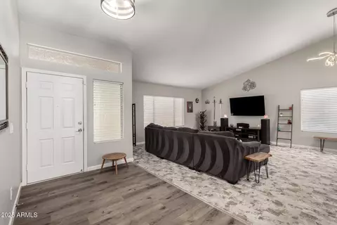 1425 E Darrel Rd, Phoenix, AZ 85042 photo 9