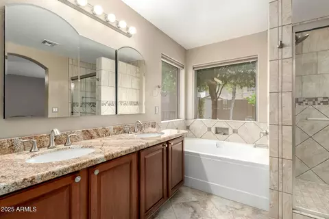 4433 W Phalen Dr, Phoenix, AZ 85087 photo 8